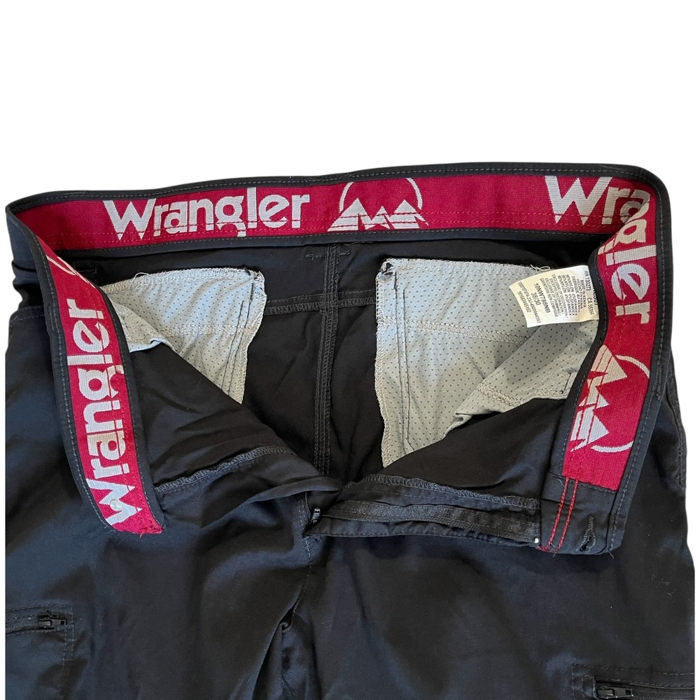 Wrangler Outdoor All Terrain Cargo Pants Men 38x30 Black Straight Fit - Picture 2 of 6